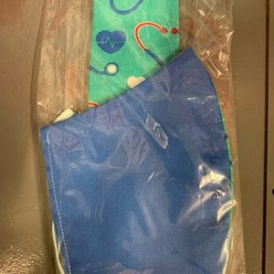 Headband and mask set.